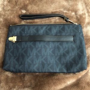 Michael Kors wristlet purse